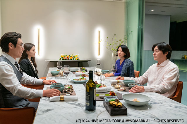 【満ち足りた家族】