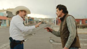 コロナ禍を背景にしたアメリカ西部の不条理劇「エディントンへようこそ」